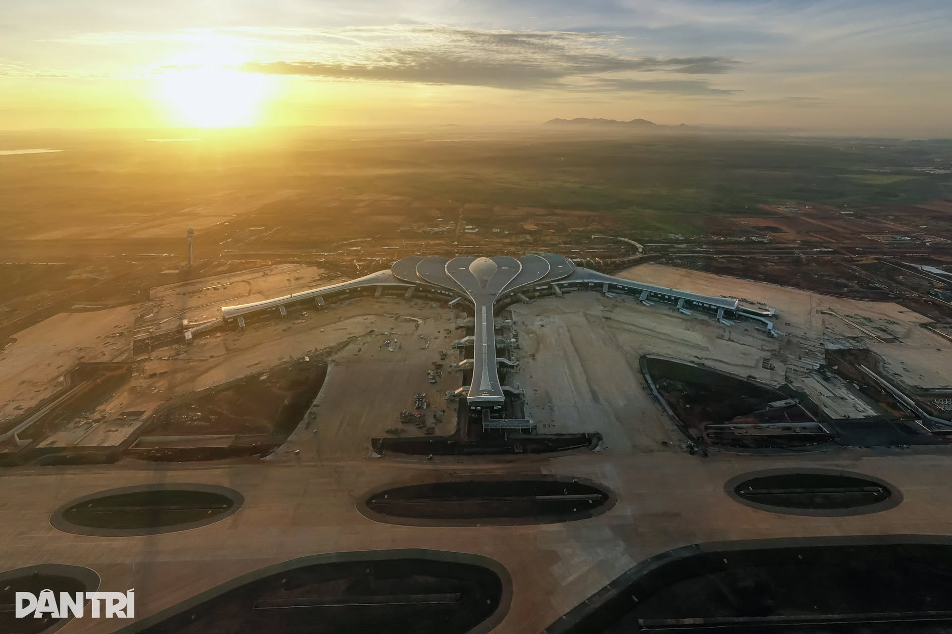 san-bay-quoc-t e-Long-Thanh.j pg